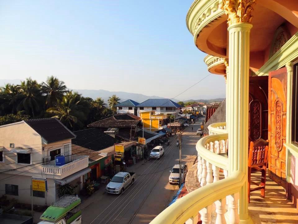 Thaveesinh Hotel บ้านห้วยทราย ภายนอก รูปภาพ